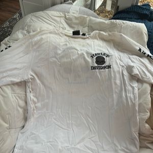 Long sleeve Harley shirt . Clean no rips warm